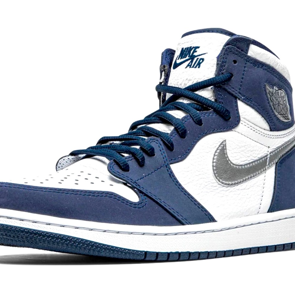 AIR JORDAN 1 RETRO HIGH
"Midnight Navy” worn once